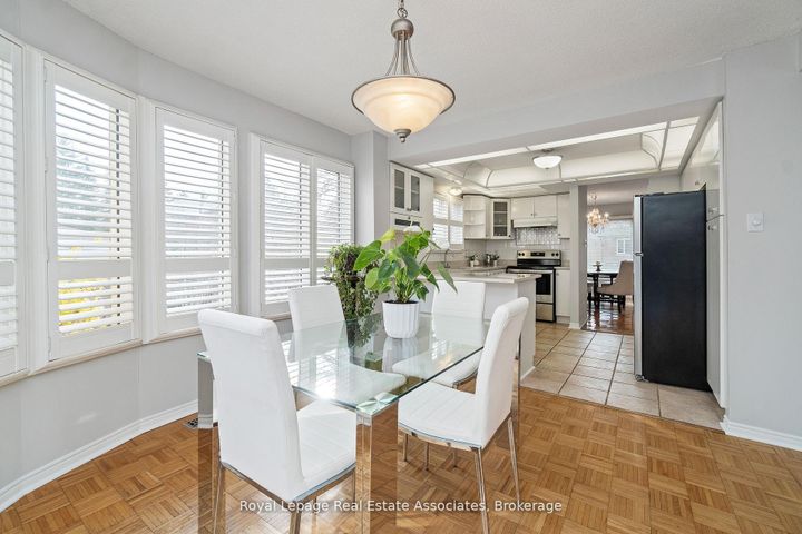 Photo 9 at 1 Brookbank Court, Heart Lake East, Brampton