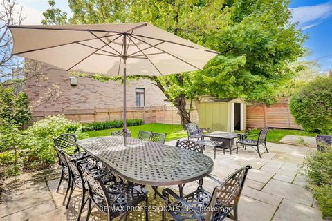 Photo 27 at 30 Tobruk Crescent, Newtonbrook East, Toronto