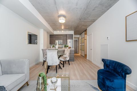 Photo 19 at 716 - 111 Bathurst Street, Waterfront Communities C1, Toronto