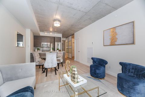 Photo 20 at 716 - 111 Bathurst Street, Waterfront Communities C1, Toronto