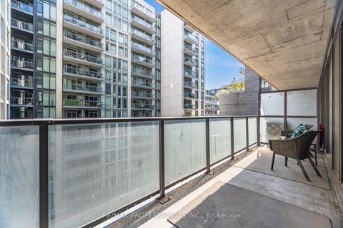 Photo 30 at 716 - 111 Bathurst Street, Waterfront Communities C1, Toronto