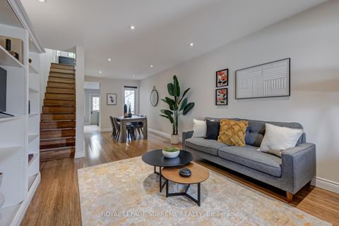 Photo 3 at 481 Main Street, Lumsden, Toronto