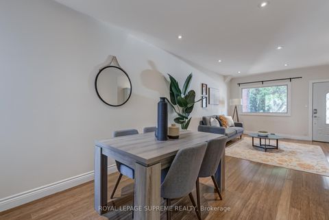 Photo 5 at 481 Main Street, Lumsden, Toronto