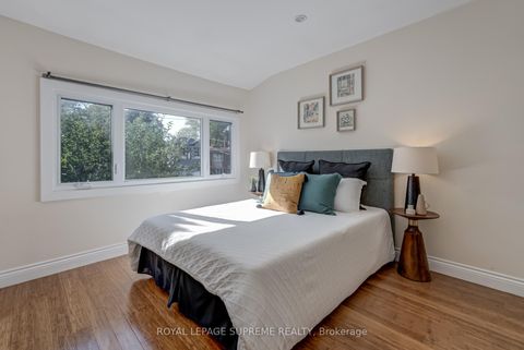 Photo 9 at 481 Main Street, Lumsden, Toronto