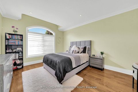 Photo 23 at 76 Elm Grove Avenue, Oak Ridges, Richmond Hill