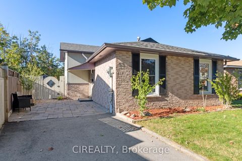 Photo 1 at 53 Christie Crescent, Letitia Heights, Barrie Photo 1 at 53 Christie Crescent, Letitia Heights, Barrie