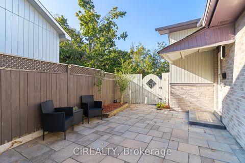 Photo 2 at 53 Christie Crescent, Letitia Heights, Barrie Photo 2 at 53 Christie Crescent, Letitia Heights, Barrie