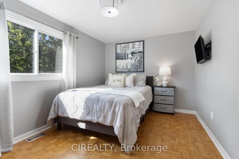 Photo 12 at 53 Christie Crescent, Letitia Heights, Barrie