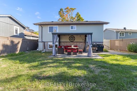 Photo 30 at 53 Christie Crescent, Letitia Heights, Barrie