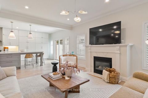 Photo 8 at 2301 Baronwood Drive, WM Westmount, Oakville