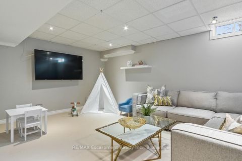 Photo 14 at 2301 Baronwood Drive, WM Westmount, Oakville