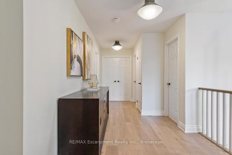 Photo 20 at 2301 Baronwood Drive, WM Westmount, Oakville