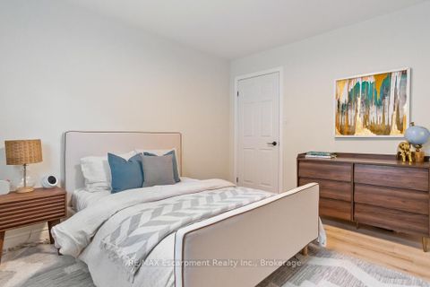 Photo 25 at 2301 Baronwood Drive, WM Westmount, Oakville