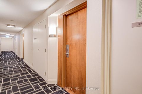 Photo 7 at 1516 - 31 Bales Avenue, Willowdale East, Toronto