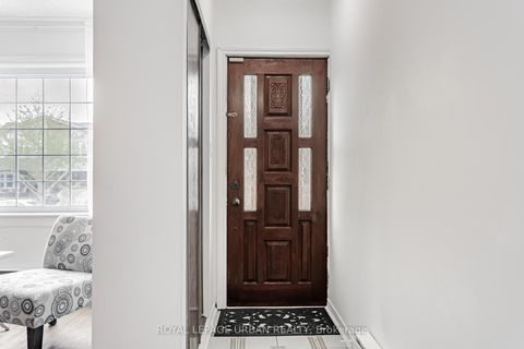 Photo 2 at 144 Aldwych Avenue, East York, Toronto