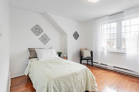 Photo 17 at 144 Aldwych Avenue, East York, Toronto