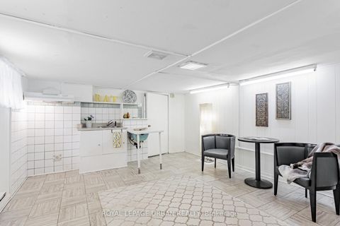 Photo 24 at 144 Aldwych Avenue, East York, Toronto