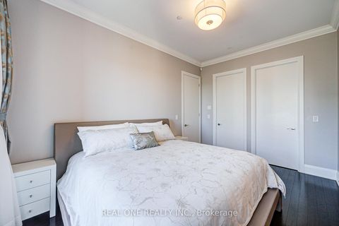 Photo 22 at Ph701 - 21 Clairtrell Road, Willowdale East, Toronto
