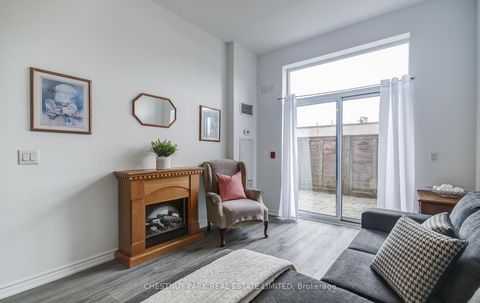 Photo 6 at 109 - 11611 Yonge Street, Jefferson, Richmond Hill