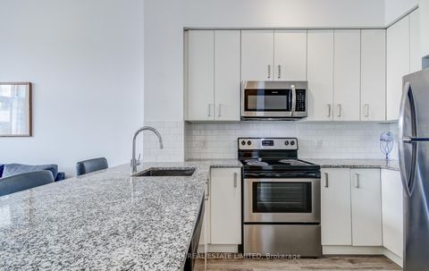 Photo 12 at 109 - 11611 Yonge Street, Jefferson, Richmond Hill