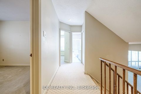Photo 14 at 87 Munro Boulevard, Windfields, Toronto