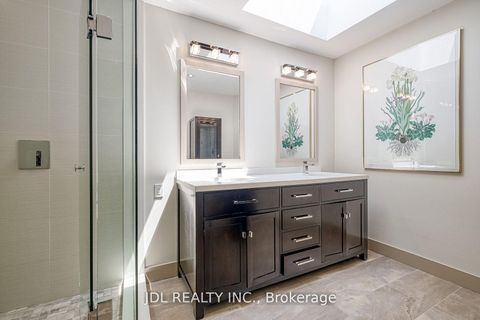 Photo 16 at 87 Munro Boulevard, Windfields, Toronto