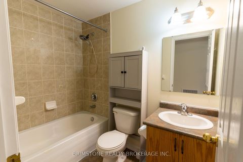 Photo 9 at #33 / #34 - 175 Stanley Street, East Bayfield, Barrie Photo 9 at #33 / #34 - 175 Stanley Street, East Bayfield, Barrie