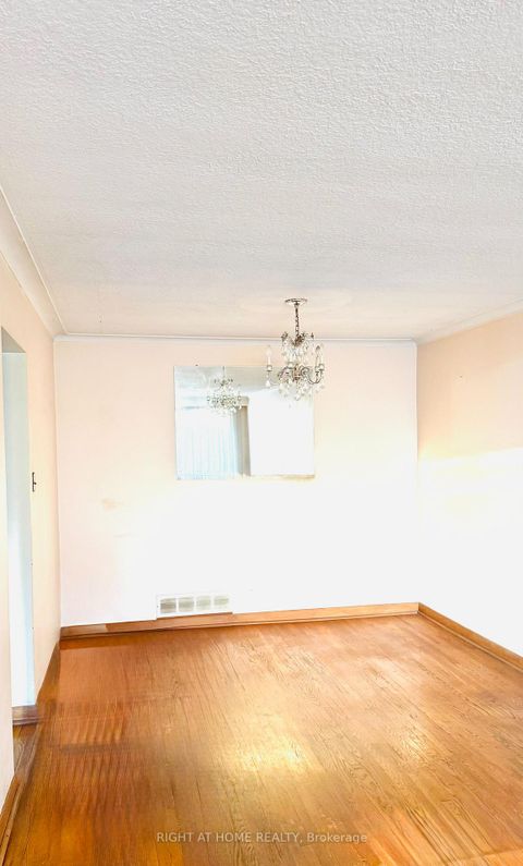 Photo 1 at 87 FENELON Drive, Donalda, Toronto