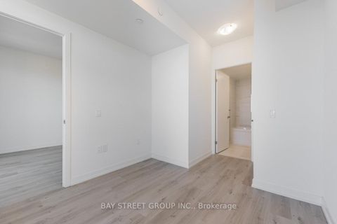 Photo 10 at 7305 - 138 Downes Street, Waterfront Communities C8, Toronto