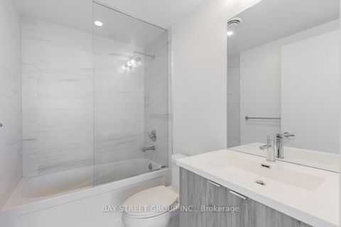 Photo 11 at 7305 - 138 Downes Street, Waterfront Communities C8, Toronto