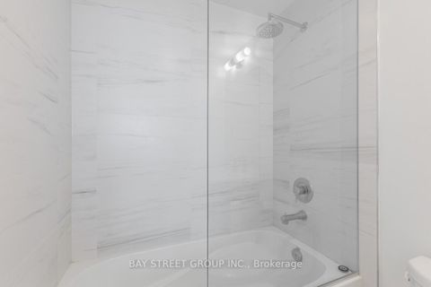 Photo 12 at 7305 - 138 Downes Street, Waterfront Communities C8, Toronto