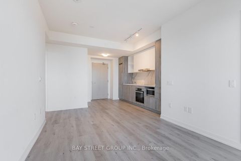 Photo 14 at 7305 - 138 Downes Street, Waterfront Communities C8, Toronto