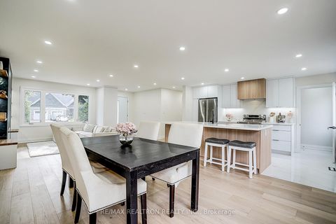 Photo 13 at 163 Maurice Drive, CO Central, Oakville