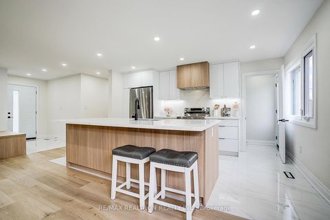Photo 17 at 163 Maurice Drive, CO Central, Oakville