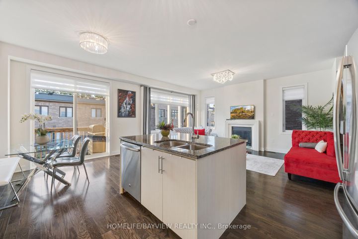 Photo 10 at 96 Anchusa Drive, Rural Richmond Hill, Richmond Hill