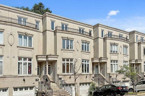Photo 1 at 19 English Garden Way, Newtonbrook West, Toronto