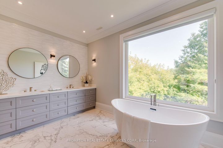 Photo 25 at 47 Wycliffe Crescent, Bayview Village, Toronto