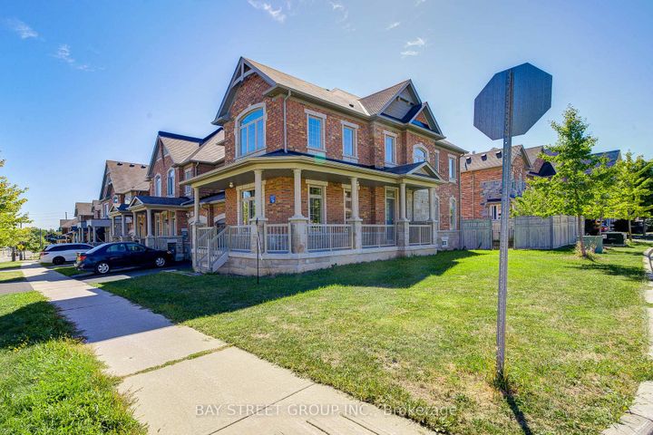 Photo 1 at 30 William Berczy Boulevard, Berczy, Markham