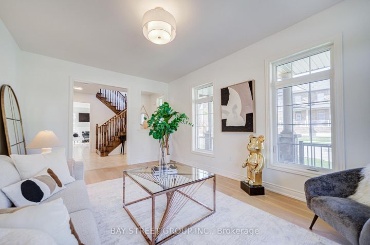 Photo 11 at 30 William Berczy Boulevard, Berczy, Markham