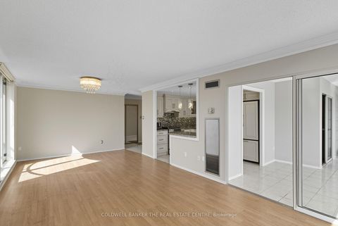 Photo 4 at 404 - 30 Harding Boulevard W, North Richvale, Richmond Hill