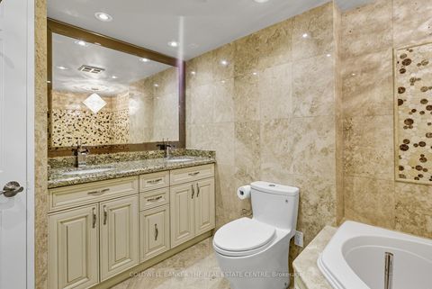 Photo 12 at 404 - 30 Harding Boulevard W, North Richvale, Richmond Hill