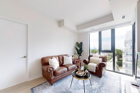 Photo 8 at 804 - 840 St Clair Avenue W, Oakwood Village, Toronto