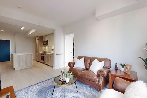 Photo 11 at 804 - 840 St Clair Avenue W, Oakwood Village, Toronto