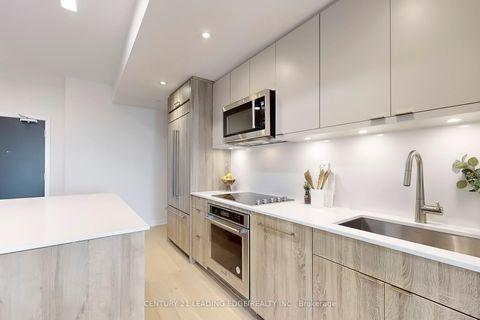Photo 13 at 804 - 840 St Clair Avenue W, Oakwood Village, Toronto