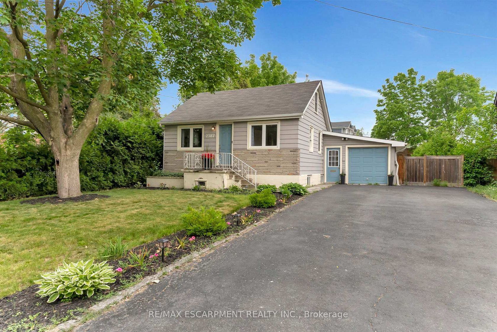 2387 Glenwood School Drive, Freeman, Burlington 
