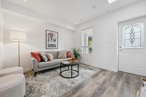 Photo 2 at 526 Quebec Avenue, Junction Area, Toronto