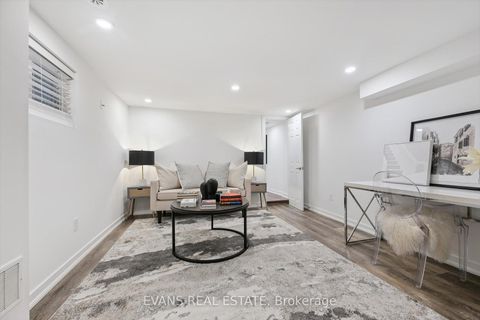 Photo 17 at 526 Quebec Avenue, Junction Area, Toronto