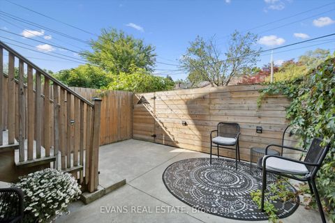 Photo 23 at 526 Quebec Avenue, Junction Area, Toronto