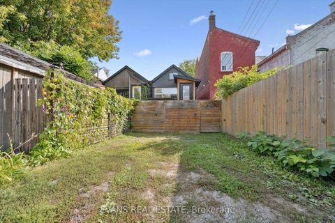 Photo 26 at 526 Quebec Avenue, Junction Area, Toronto