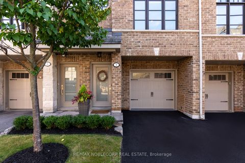 Photo 2 at 5 - 9 Powseland Crescent, West Woodbridge, Vaughan